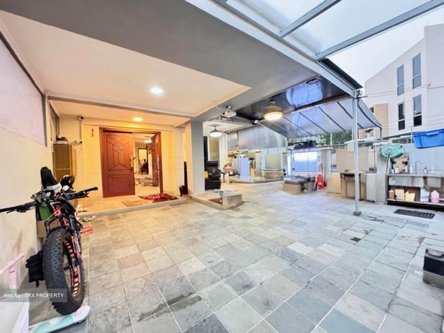 Terrasse Lane (D19), Terrace #502959511